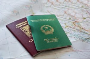 đi làm hộ chiếu cần đem theo những gì