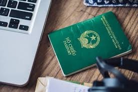 Làm hộ chiếu lấy ngay 2025