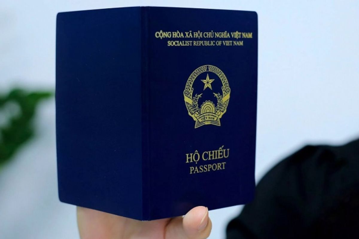 Làm hộ chiếu ở đâu năm 2024? Có cần về nơi thường trú không?